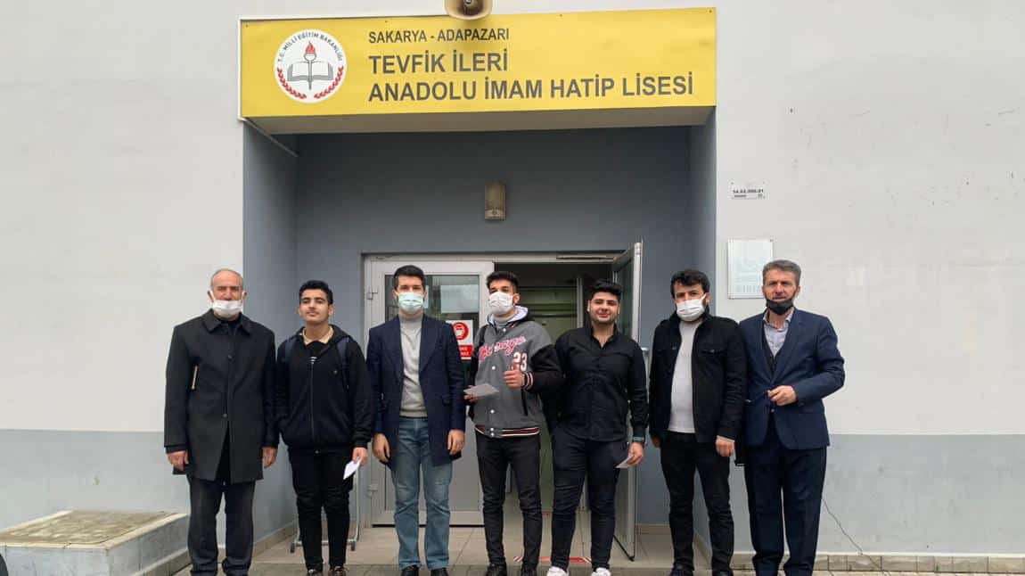 Tevfik İleri Anadolu İmam Hatip Lisesi Fotoğrafı